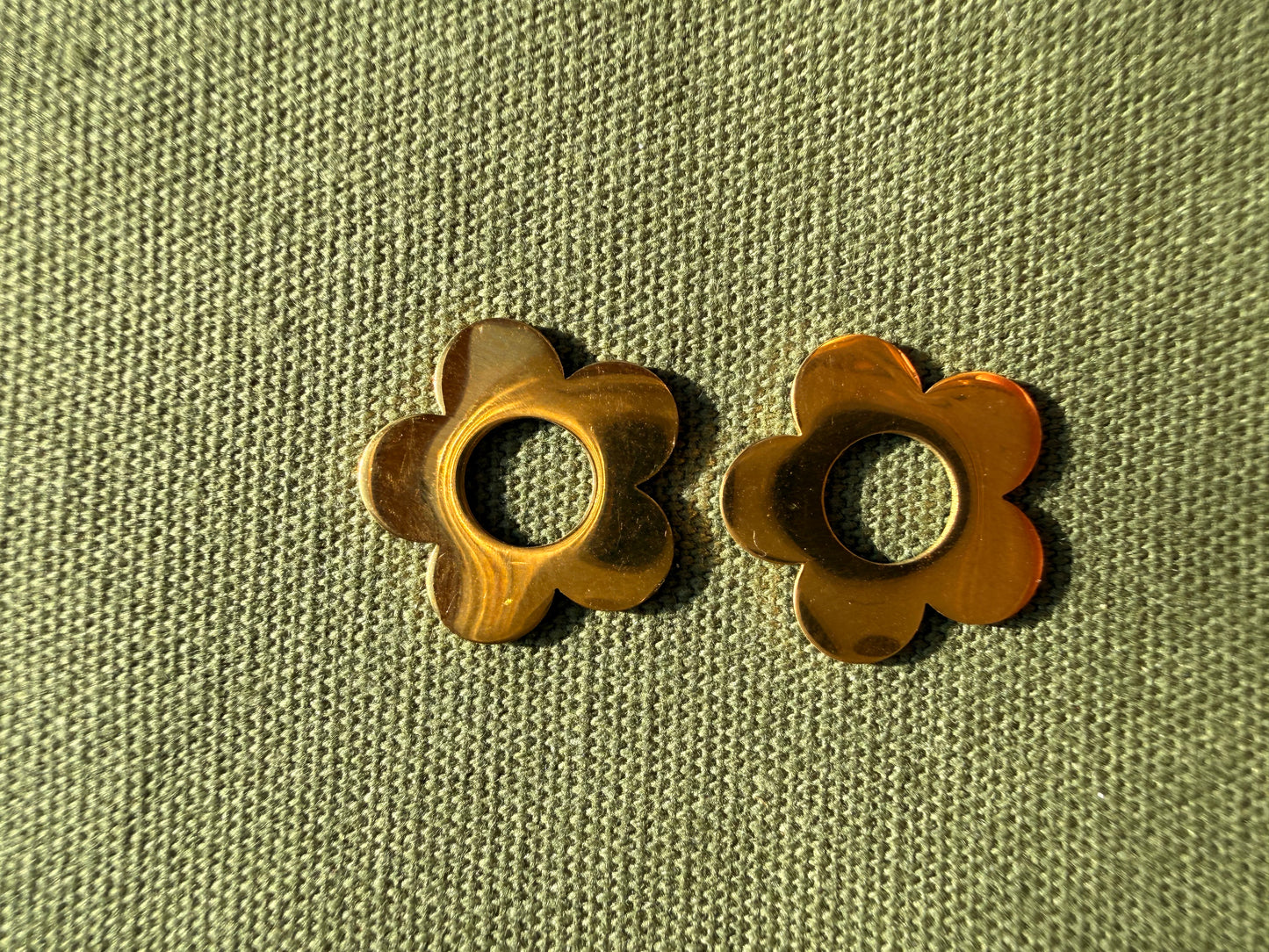 Stainless steel flower