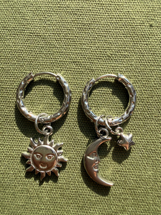 Stainless steel earrings day/night