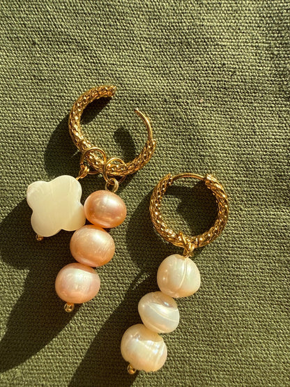 Stainless steel earrings with natural pearls - Pig&Beads