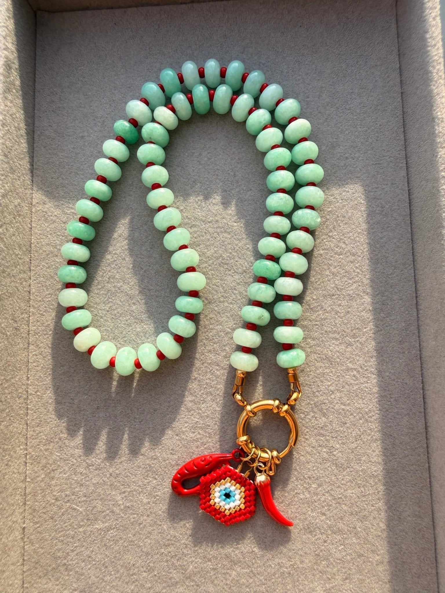 Stone necklace Elizabeth - Pig&Beads