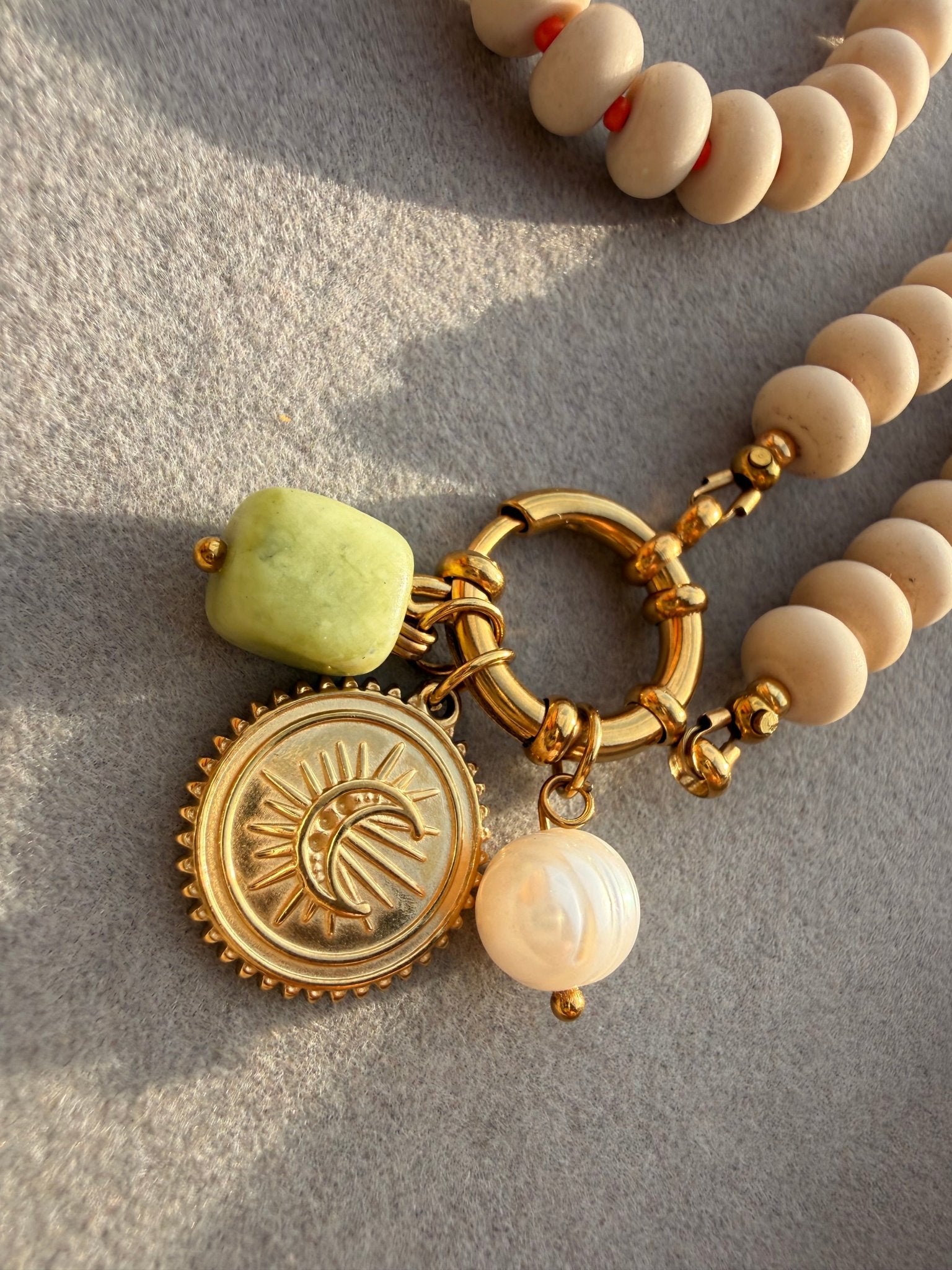 Stone necklace Isabella - Pig&Beads