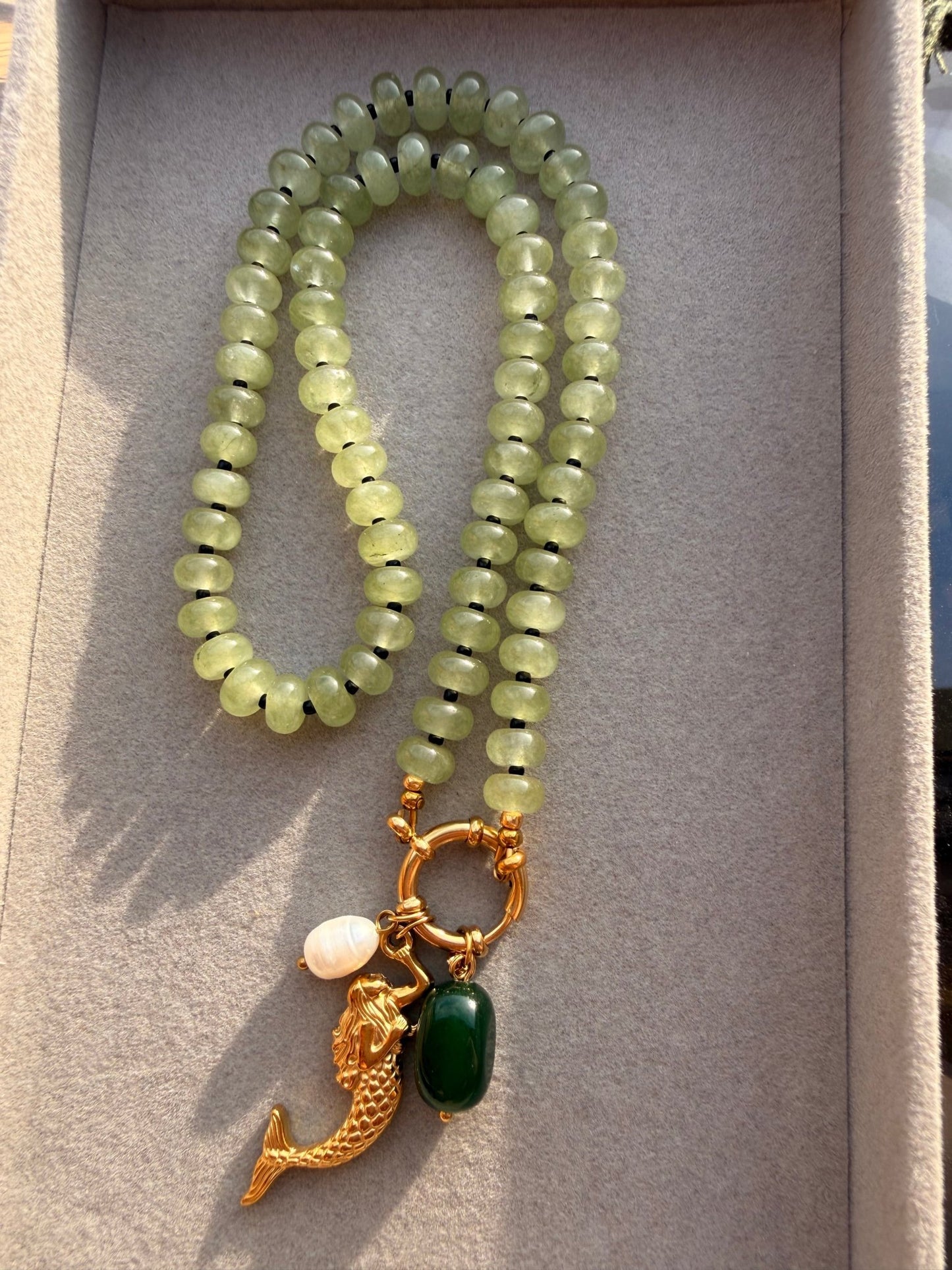 Stone necklace Victoria - Pig&Beads